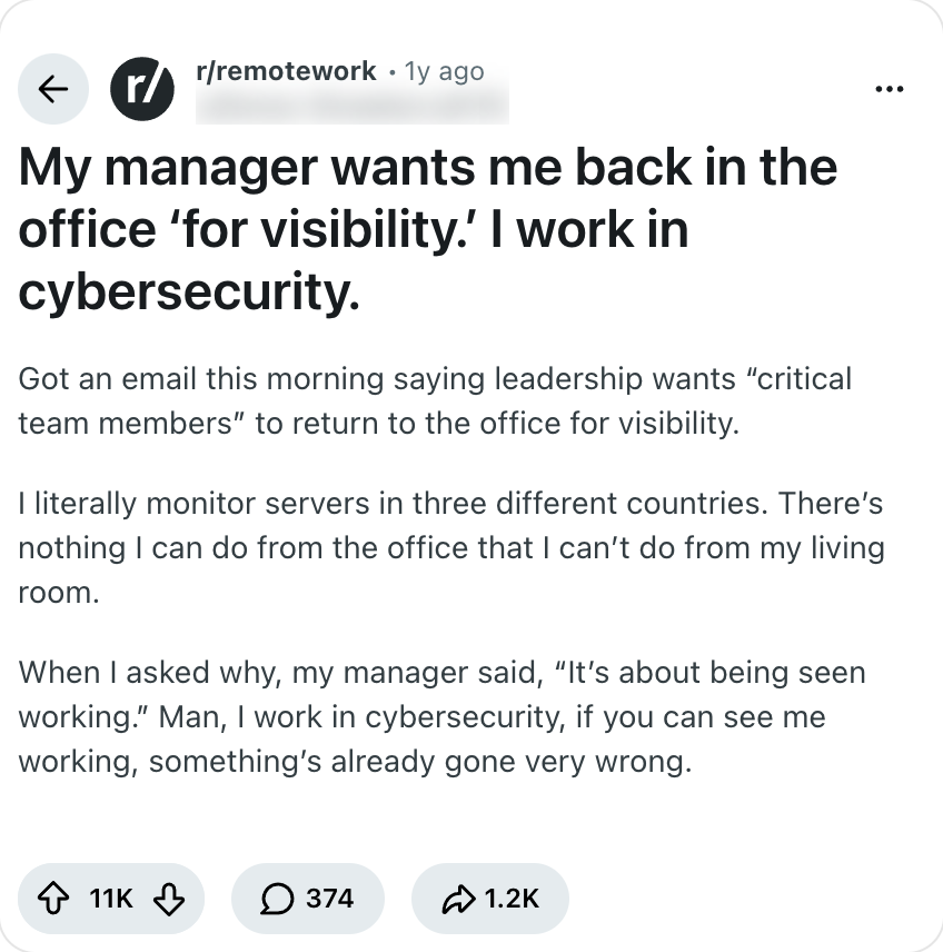 레딧 r/remotework 글 캡처: My manager wants me back in the office for visibility. I work in cybersecurity.